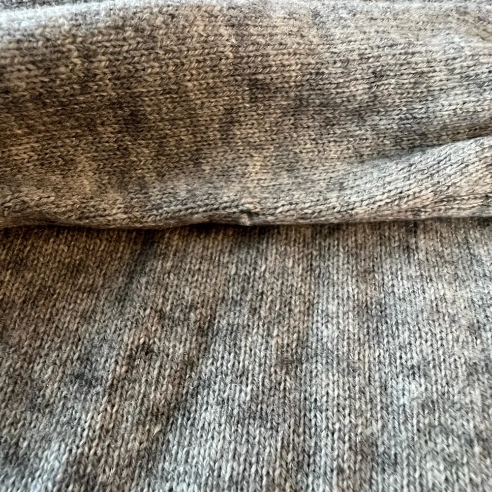 J. Crew Heather Gray Women's Cashmere Crewneck Sweater​​